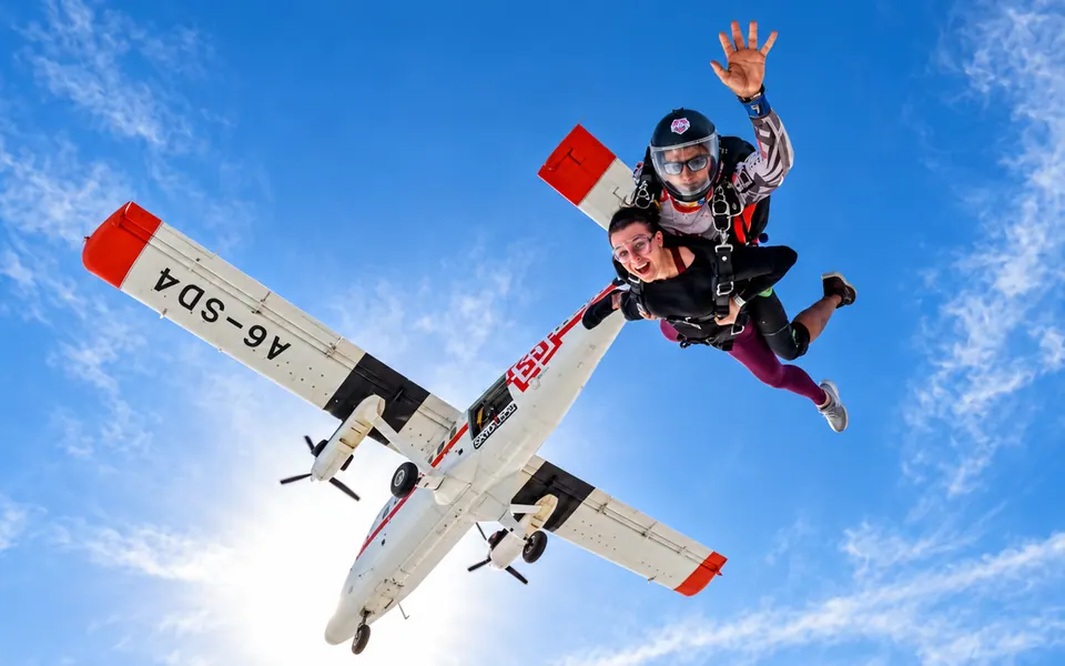 Skydive Dubai Tandem – Palm Dropzone — Dubai