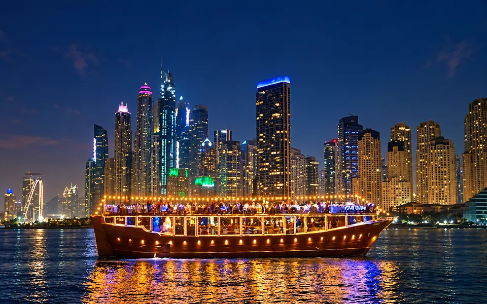 Dubai Marina Dhow Dinner Cruise — Dubai