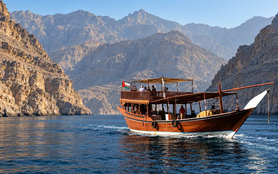 Musandam Dibba Dhow Cruise Day Trip — Dubai