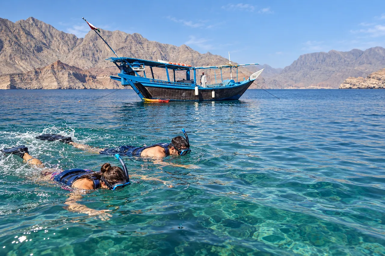 Musandam Dibba Dhow Cruise Day Trip — Dubai, photo 3