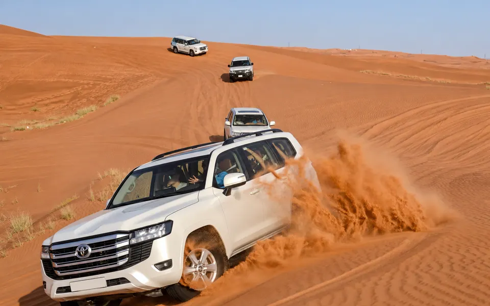 Dubai Overnight Desert Safari with BBQ and Private Tent — Dubai