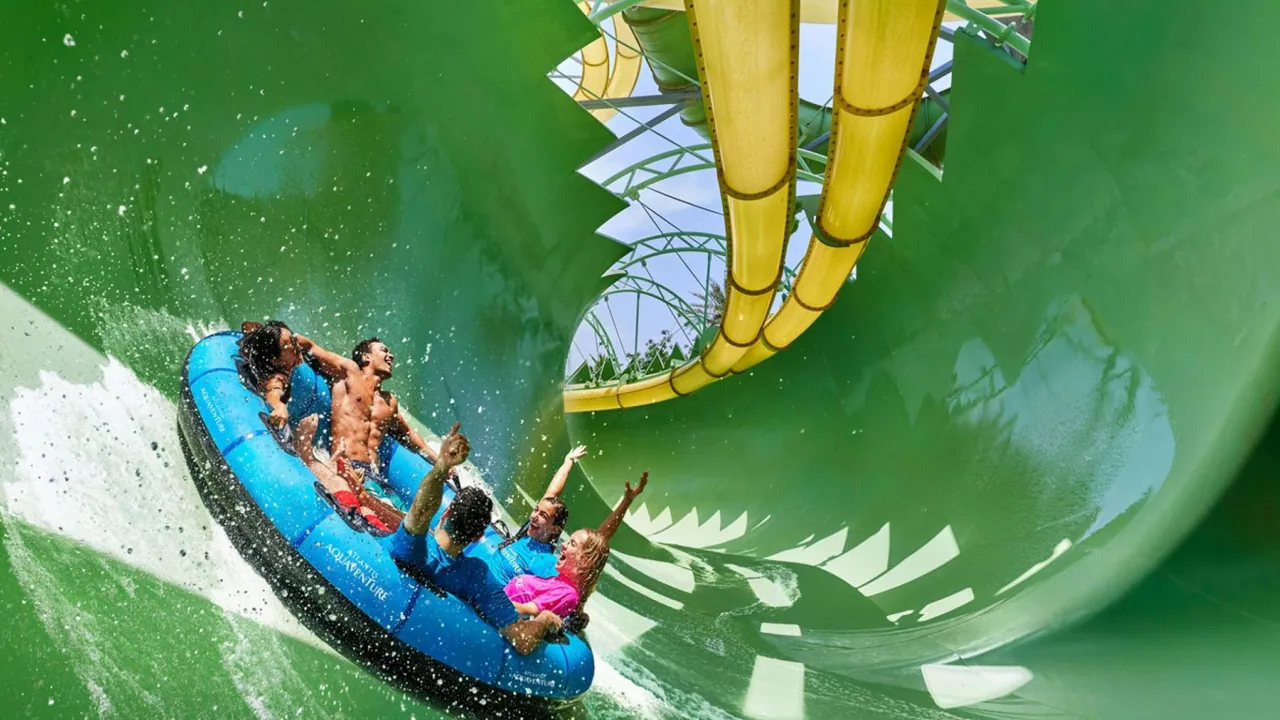 Aquaventure Waterpark — Dubai